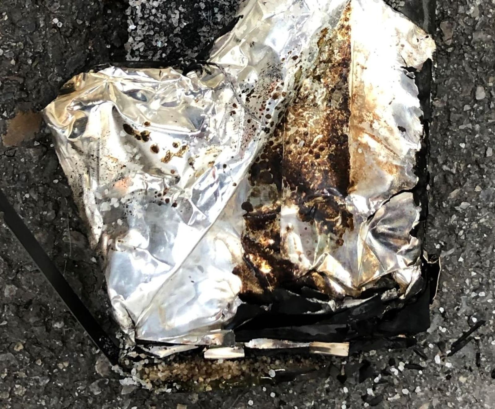 欧洲发生两起iPhone电池爆炸,致1人受伤 欧洲发生两起iPhone电池爆炸,致1人受伤