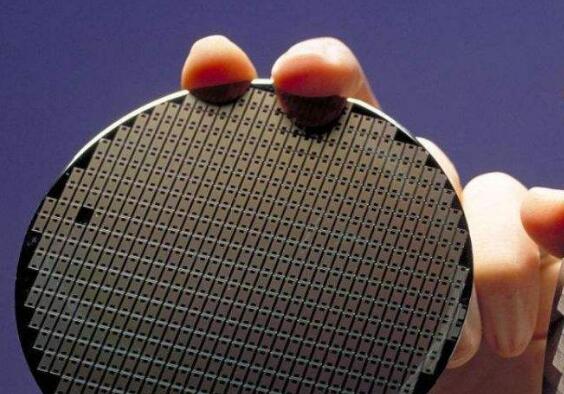 <span style='color:red'>环球晶圆</span>二季度净利润同比大增18%