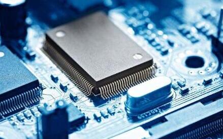 中国芯片自给率2025年要达到70%